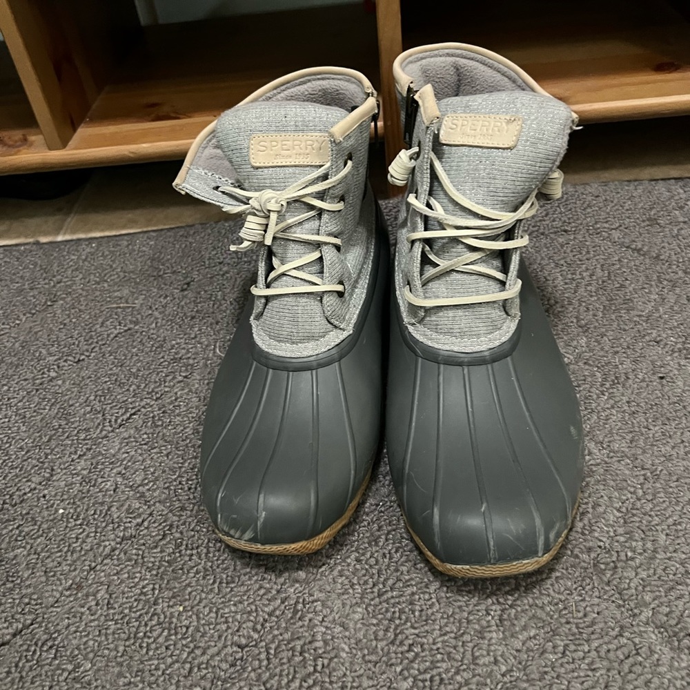 Sperry Duckboot Metallic Silver Women’s size 11